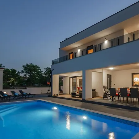 Villa Anna Barbariga, New 2022 Luxurious With Private Pool!