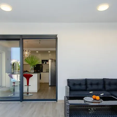 Anna Barbariga, New 2022 Luxurious With Private Pool! *