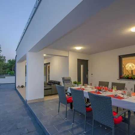 Anna Barbariga, New 2022 Luxurious With Private Pool! *