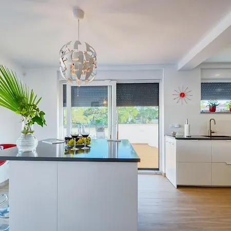 Anna Barbariga, New 2022 Luxurious With Private Pool! * Barbariga