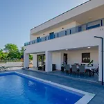 Villa Anna Barbariga, Luxury Villa With Private Pool In Croatia