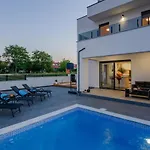 Villa Anna Barbariga, Luxury Villa With Private Pool In Croatia Barbariga