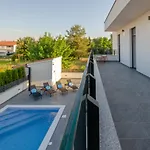 Villa Villa Anna Barbariga, Luxury Villa With Private Pool In Croatia