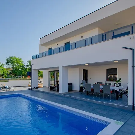 Anna Barbariga, Luxury With Private Pool In Croatia