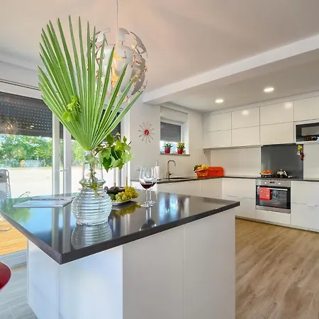 Anna Barbariga, New 2022 Luxurious With Private Pool! Villa *